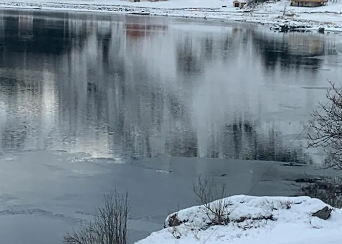 شقة Liten Med To Soverom Valberg