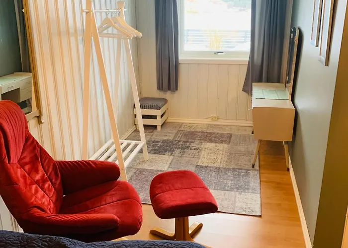 Liten Med To Soverom Valberg