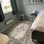 Apartment Liten Med To Soverom Valberg